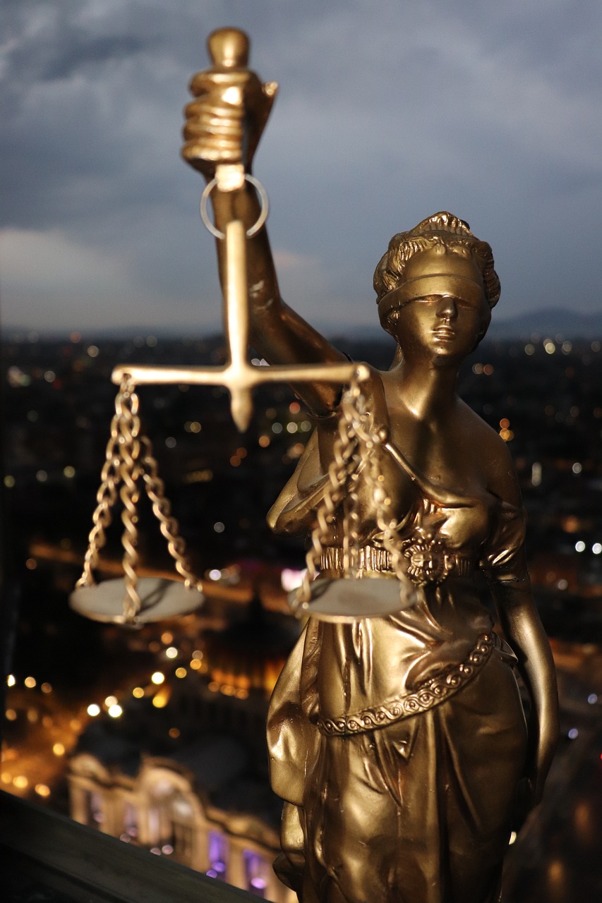 Justicia y Derecho